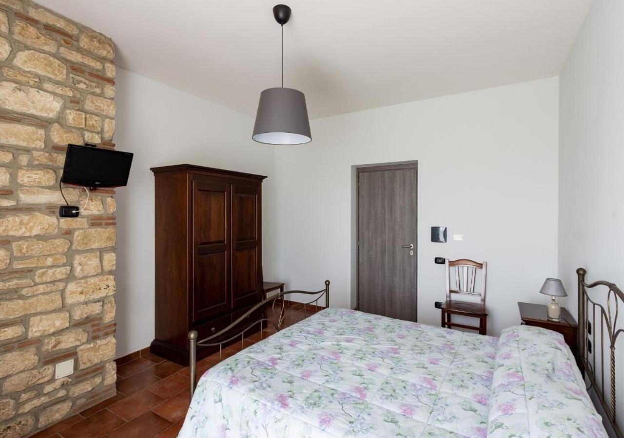 Agriturismo Il Sentiero Degli Ulivi - Irpinia Venticano Ngoại thất bức ảnh